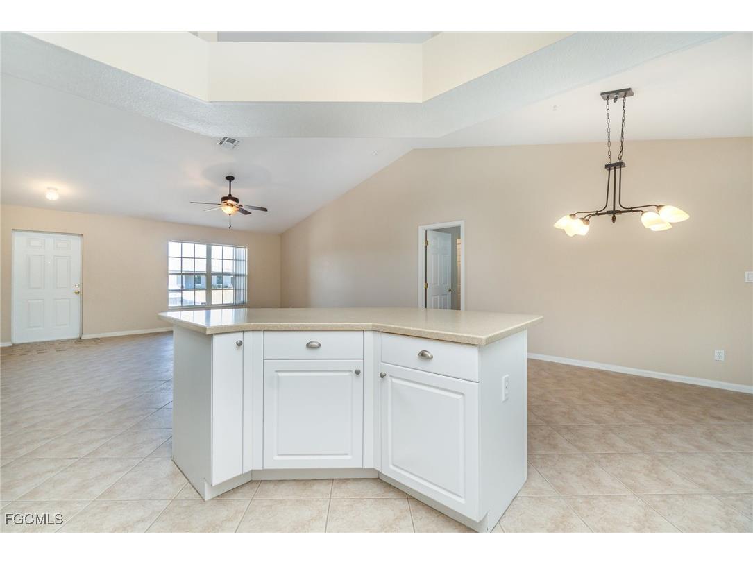 1715 NW 9th Place Cape Coral FL 33993 2025021184 image10