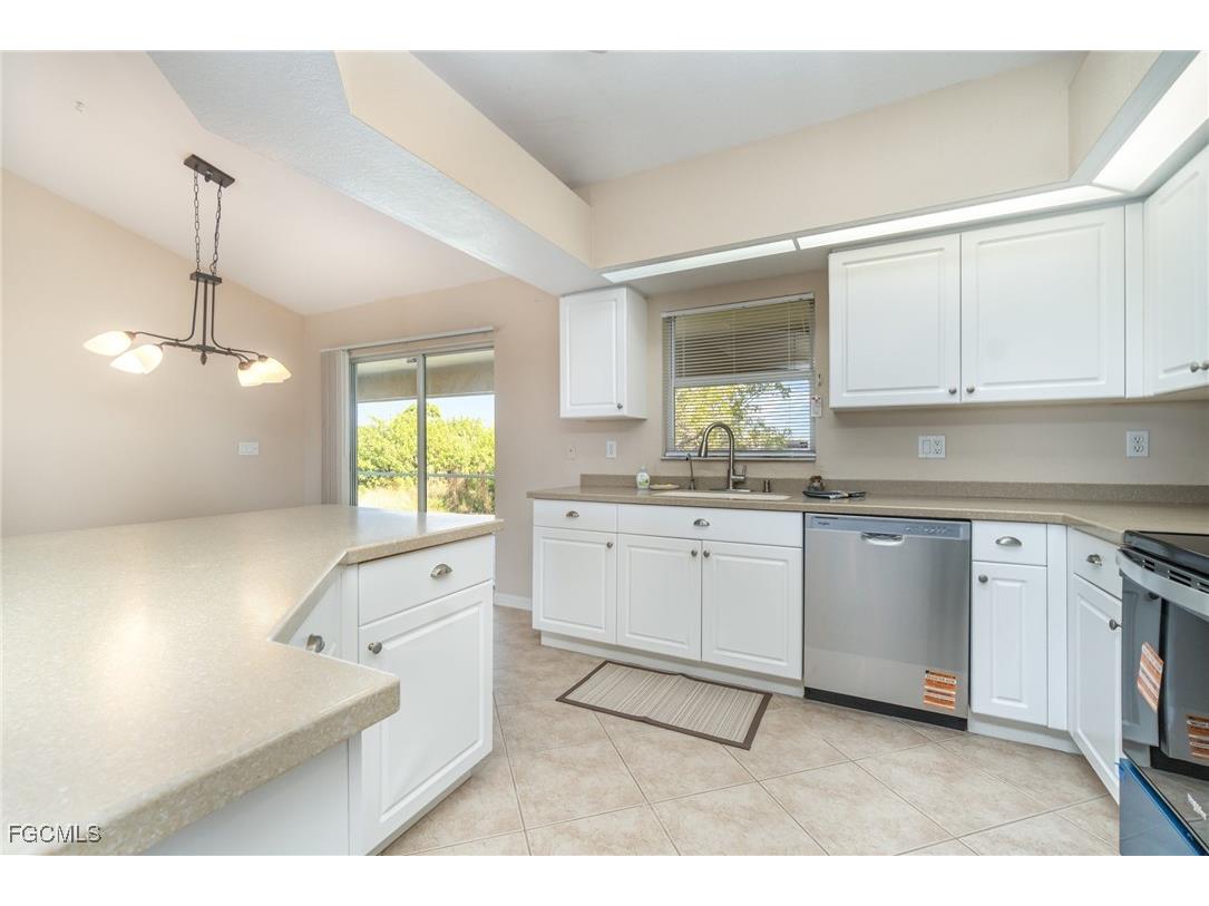 1715 NW 9th Place Cape Coral FL 33993 2025021184 image5