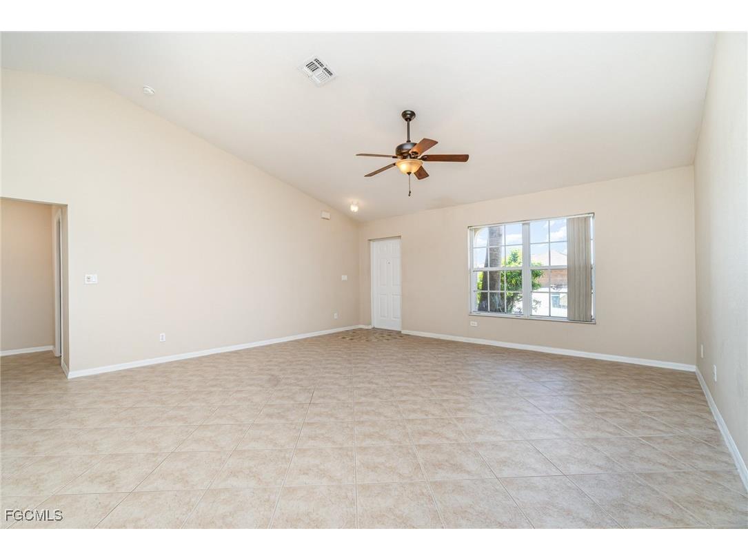 1715 NW 9th Place Cape Coral FL 33993 2025021184 image9