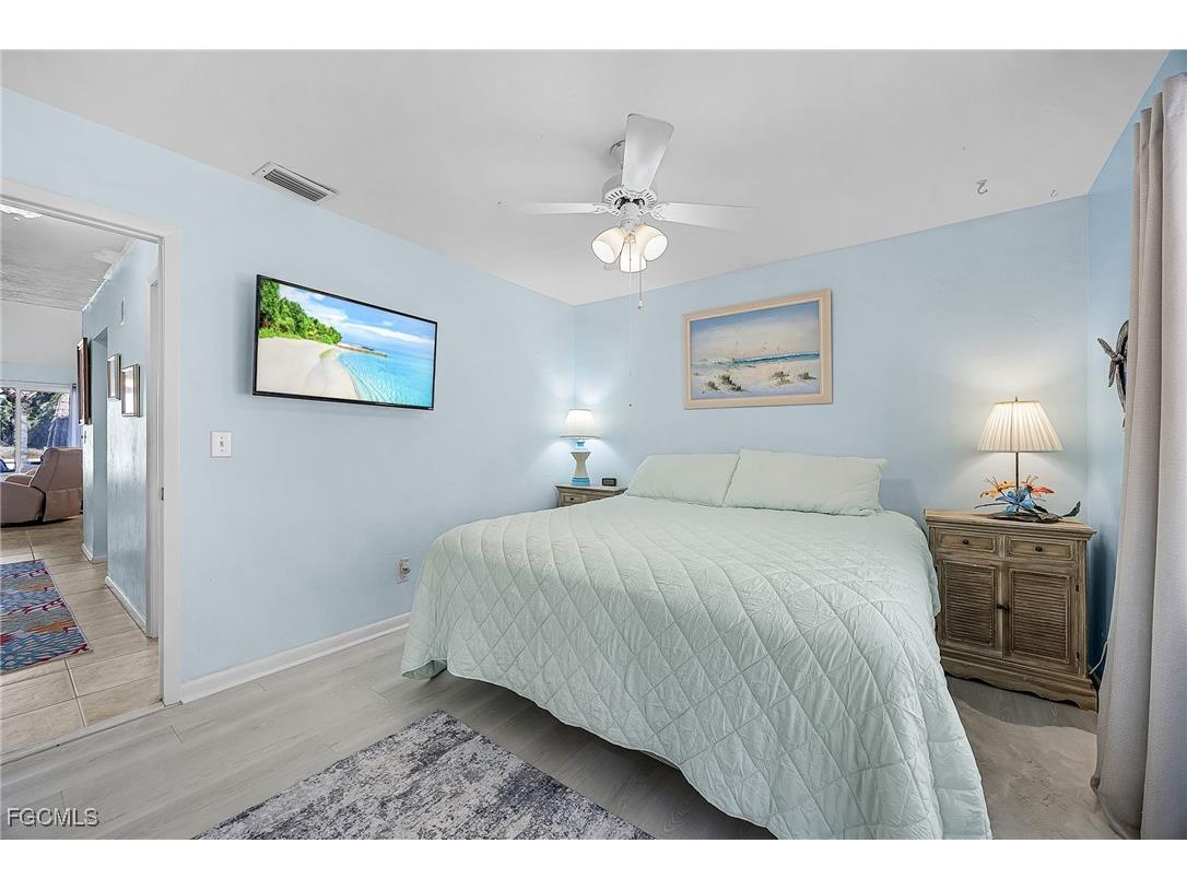 1715 SE 46th Lane #2 Cape Coral FL 33904 2025025518 image20