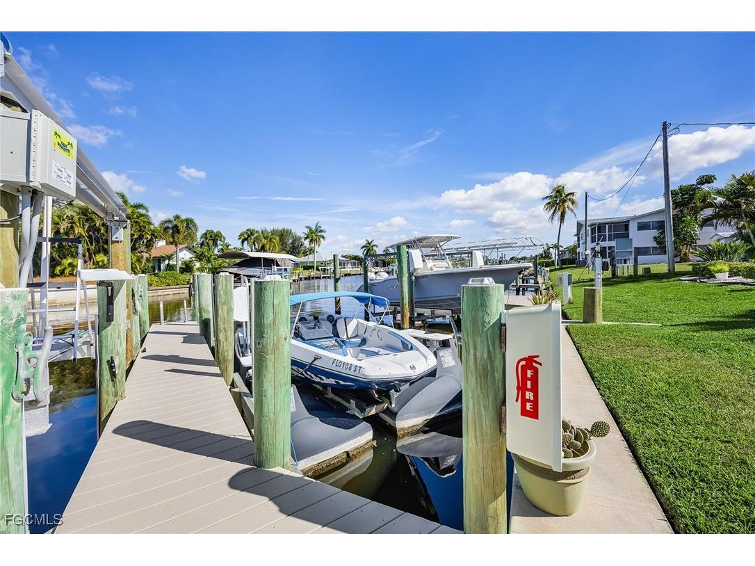 1715 SE 46th Lane #2 Cape Coral FL 33904 2025025518 image41