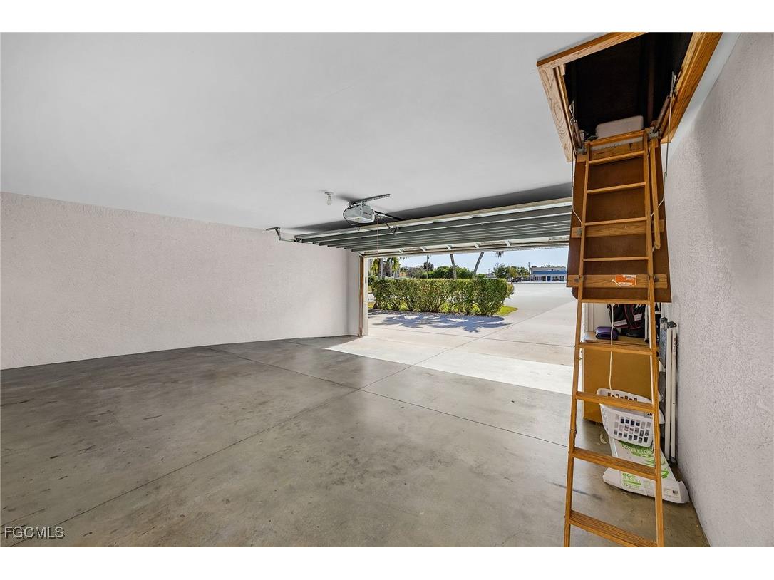 1715 SE 46th Lane #2 Cape Coral FL 33904 2025025518 image46