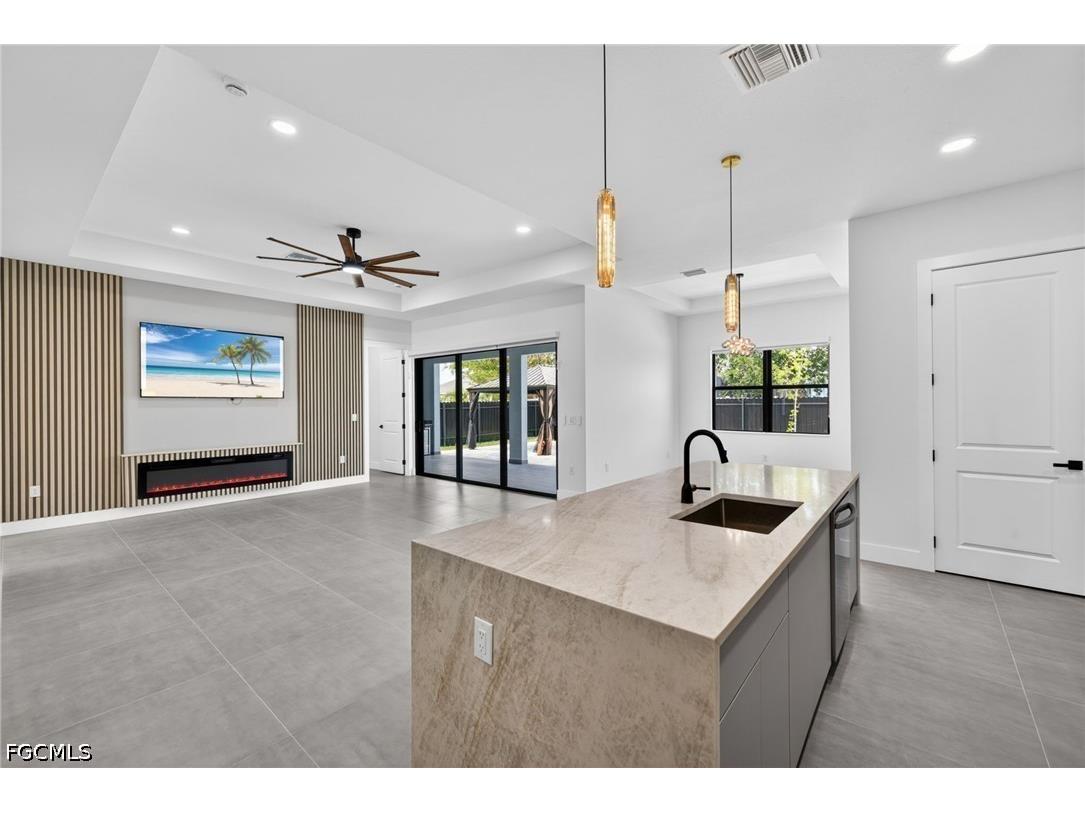 1715 SW 4th Street Cape Coral FL 33991 2026018742 image12