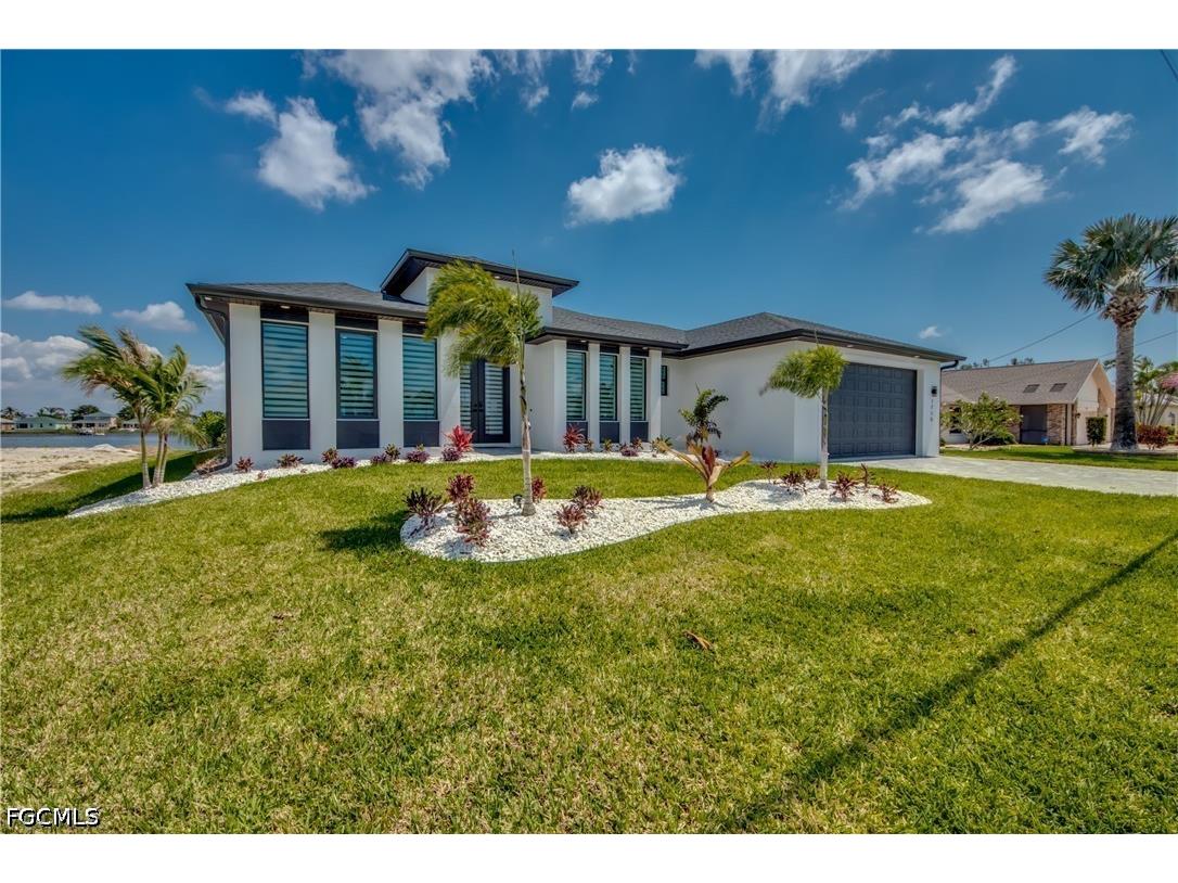 1715 SW 6th Avenue Cape Coral FL 33991 2026015627 image1