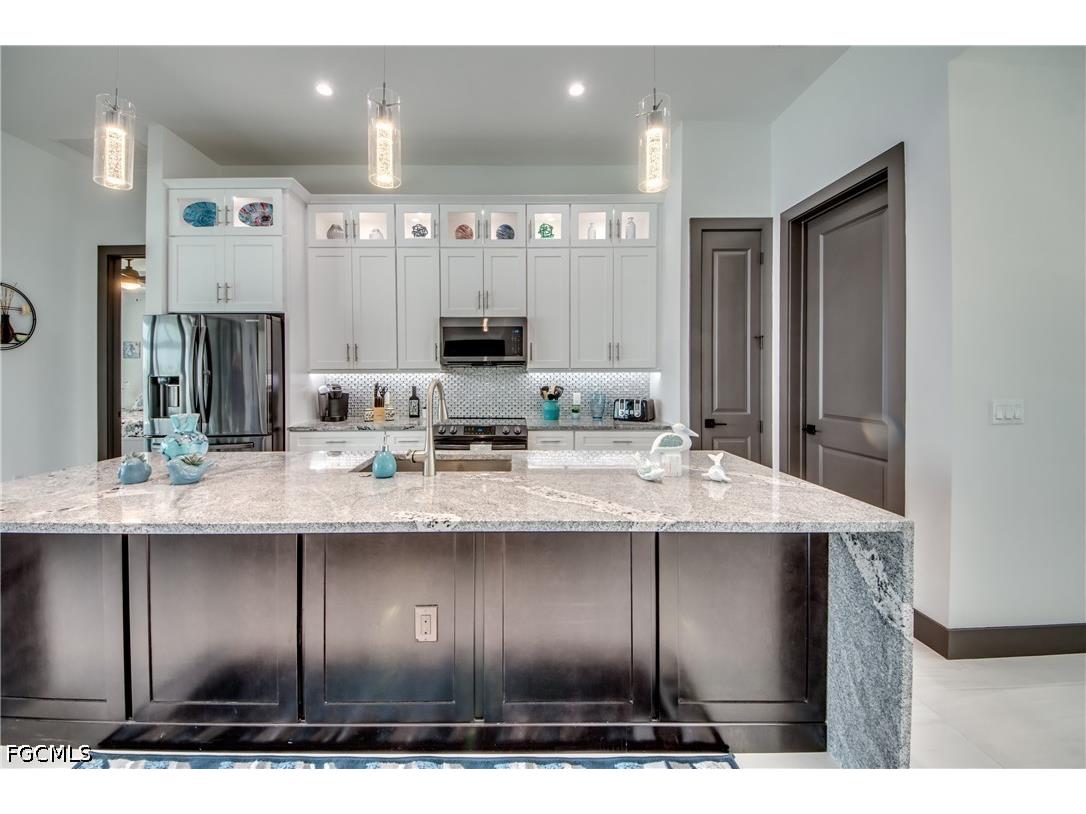 1715 SW 6th Avenue Cape Coral FL 33991 2026015627 image14