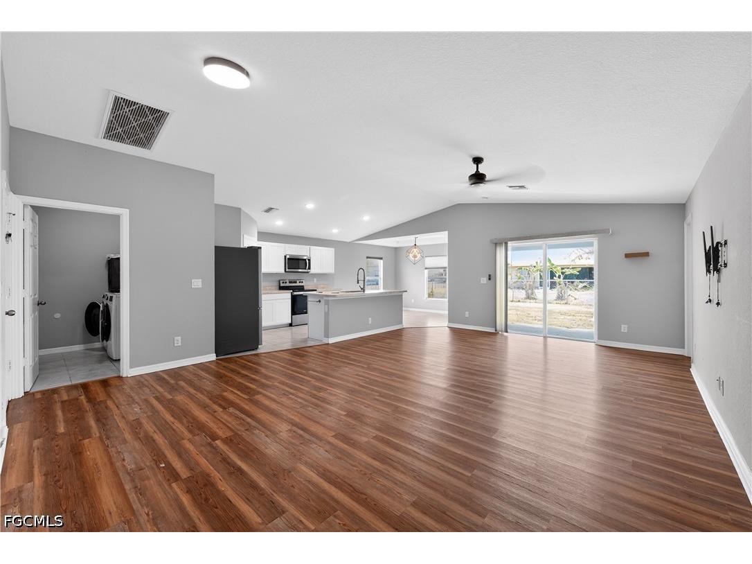 1716 NW 29th Street Cape Coral FL 33993 2026019943 image3