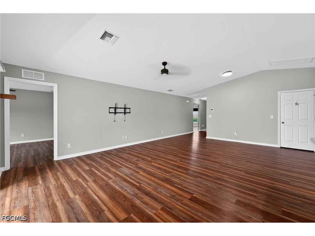 1716 NW 29th Street Cape Coral FL 33993 2026019943 image5