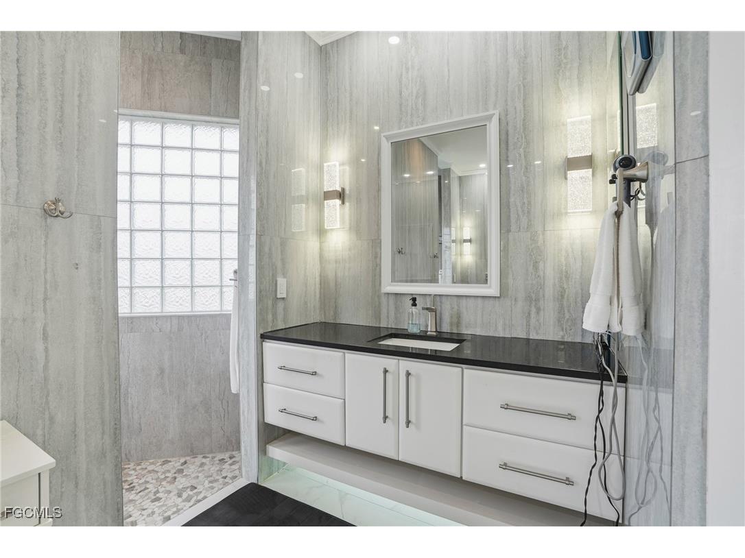 1716 NW 34th Avenue Cape Coral FL 33993 2025023201 image19