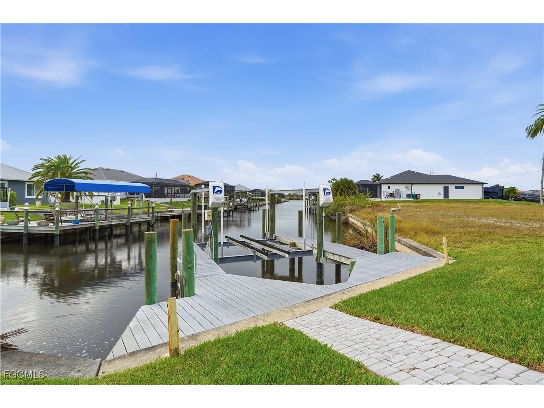 1716 NW 34th Avenue Cape Coral FL 33993 2025023201 image3