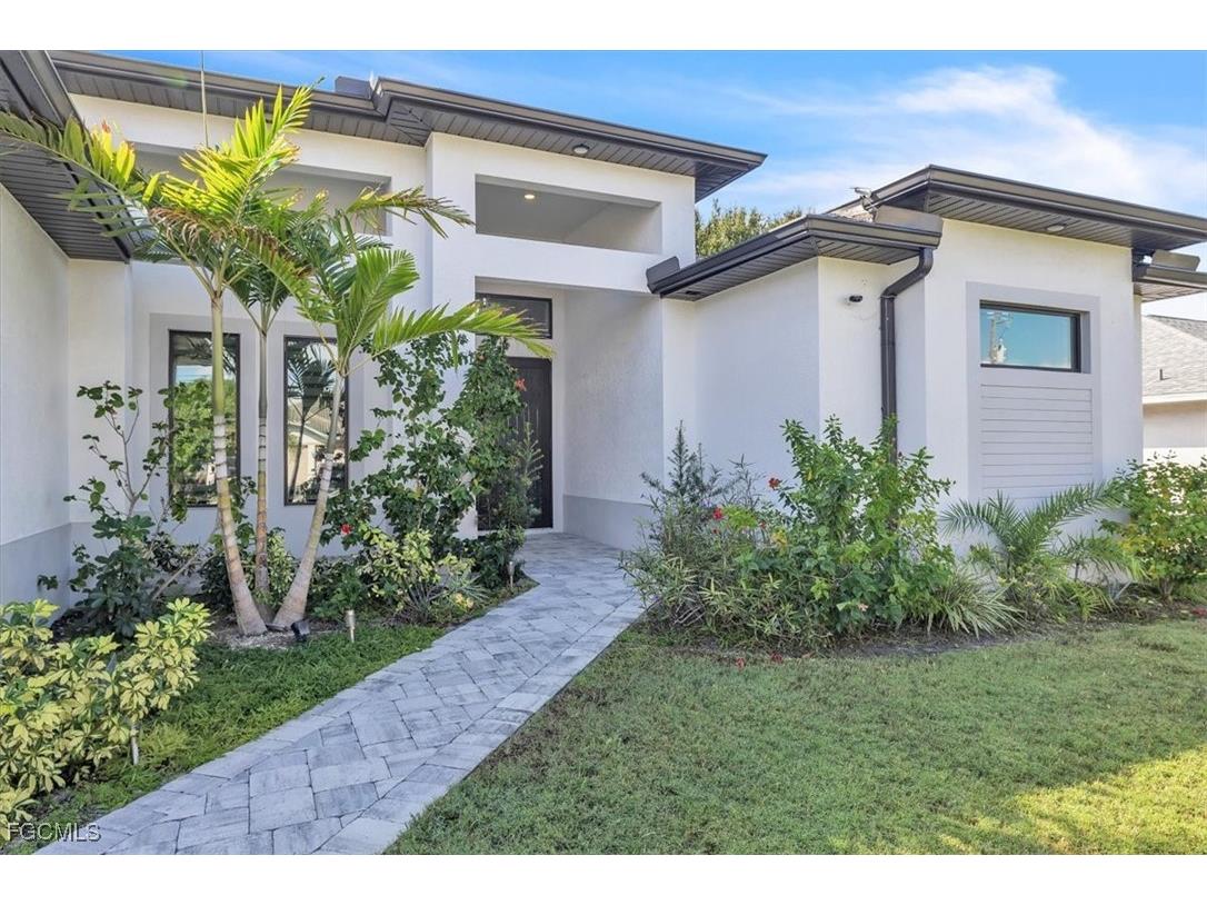 1716 SW 44th Terrace Cape Coral FL 33914 2026000581 image2