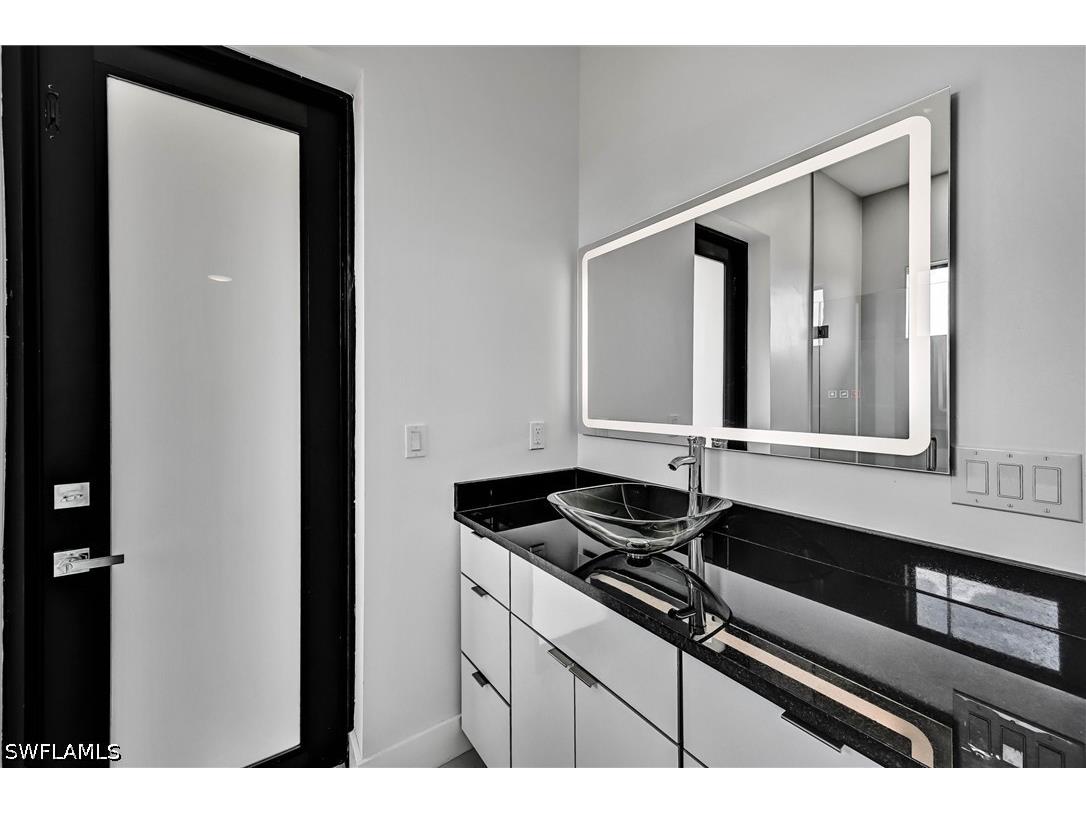 1717 Chiquita Boulevard N Cape Coral FL 33993 226024003 image33