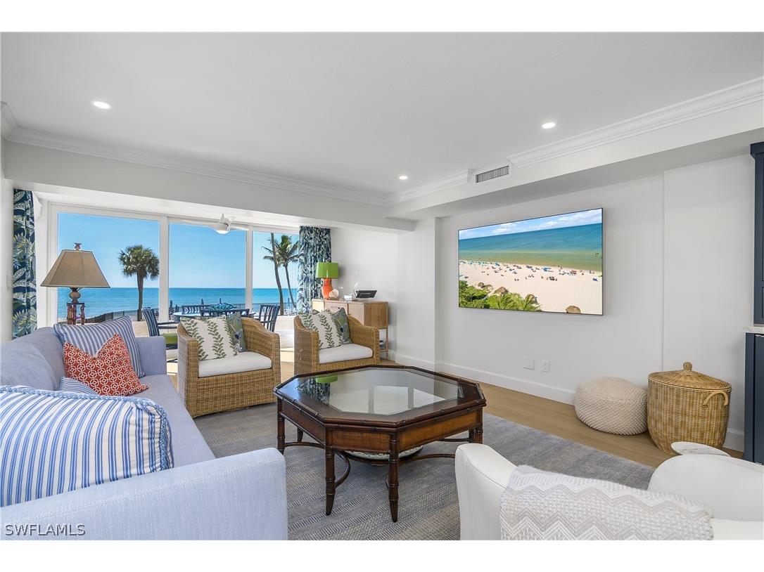 1717 Gulf Shore Boulevard N #101 Naples FL 34102 226006560 image1