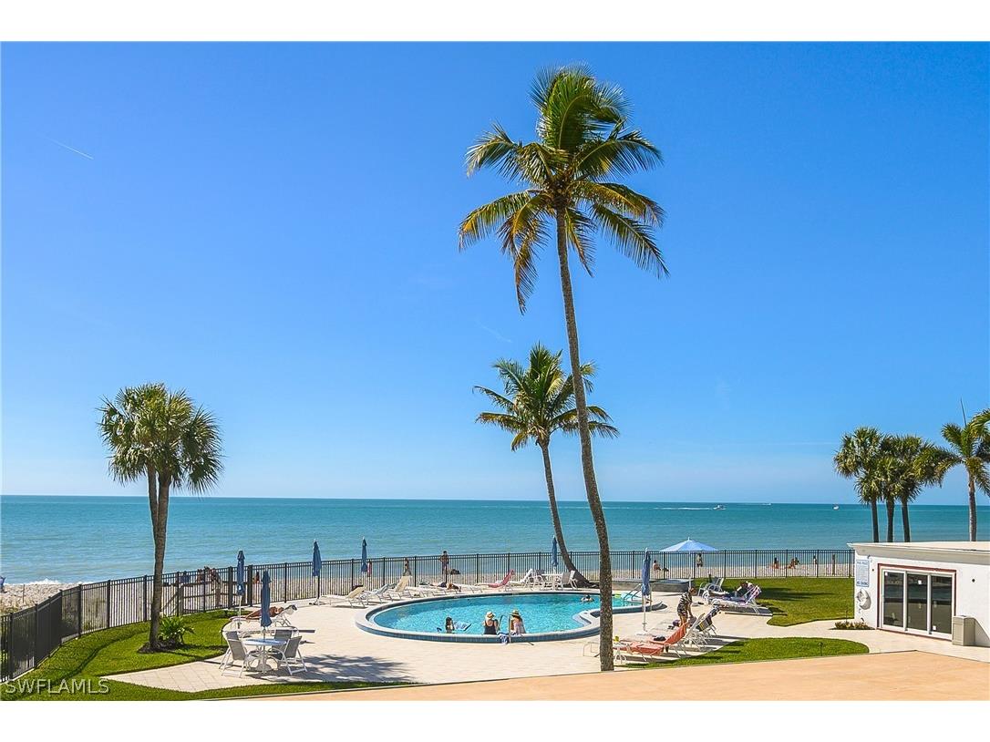 1717 Gulf Shore Boulevard N #101 Naples FL 34102 226006560 image2