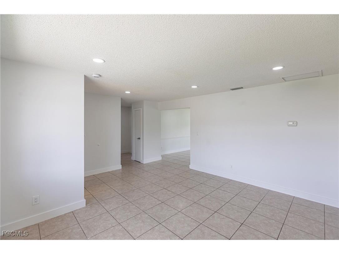 1717 NE 6th Terrace Cape Coral FL 33909 2025007740 image12