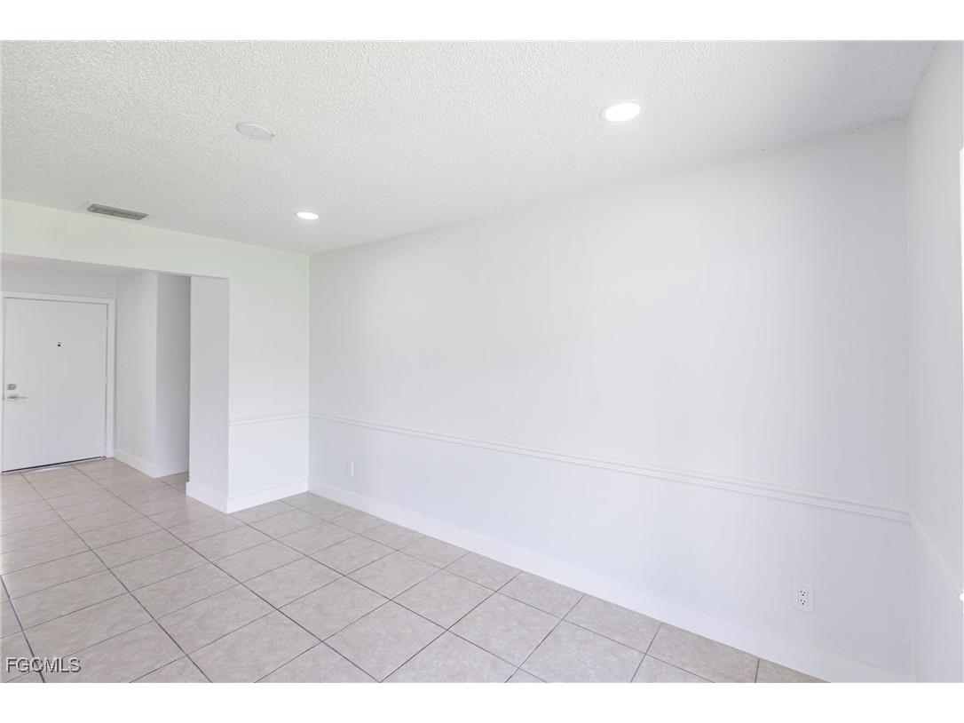 1717 NE 6th Terrace Cape Coral FL 33909 2025007740 image14