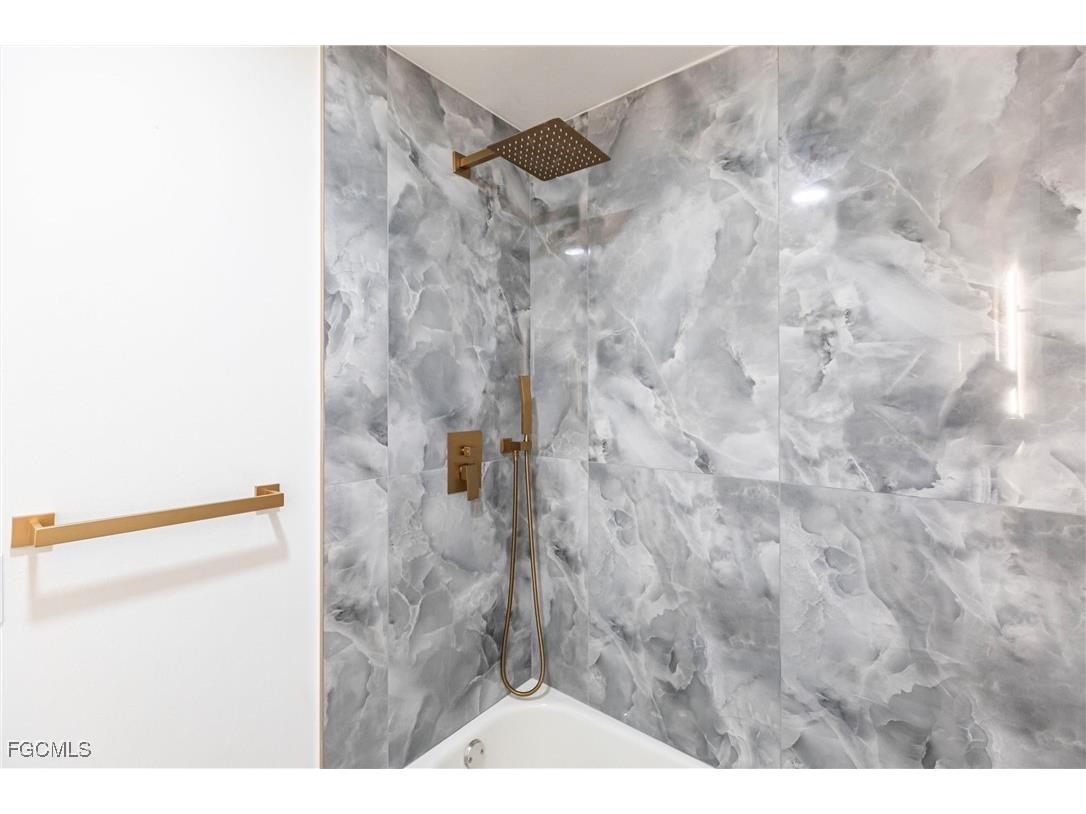 1717 NE 6th Terrace Cape Coral FL 33909 2025007740 image19