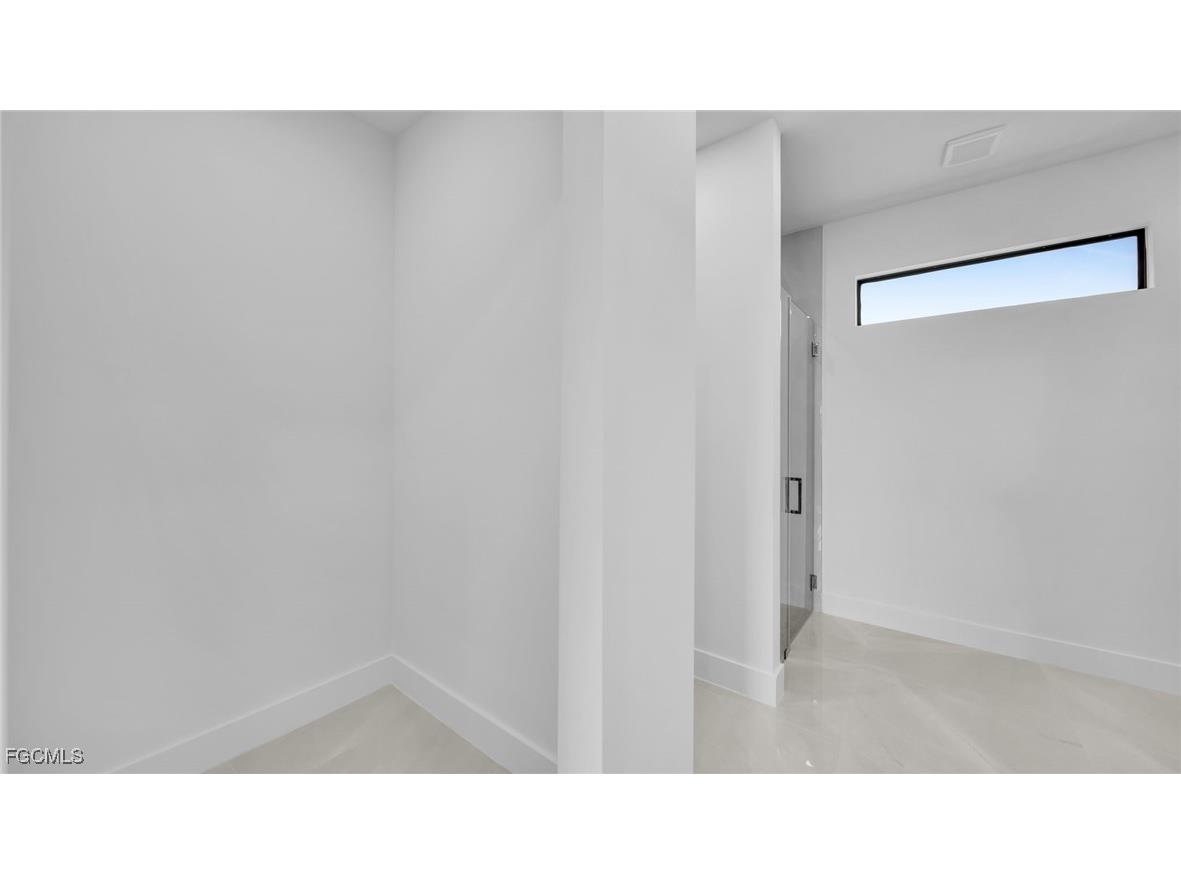 1717 NW 2nd Street Cape Coral FL 33993 2025000121 image20