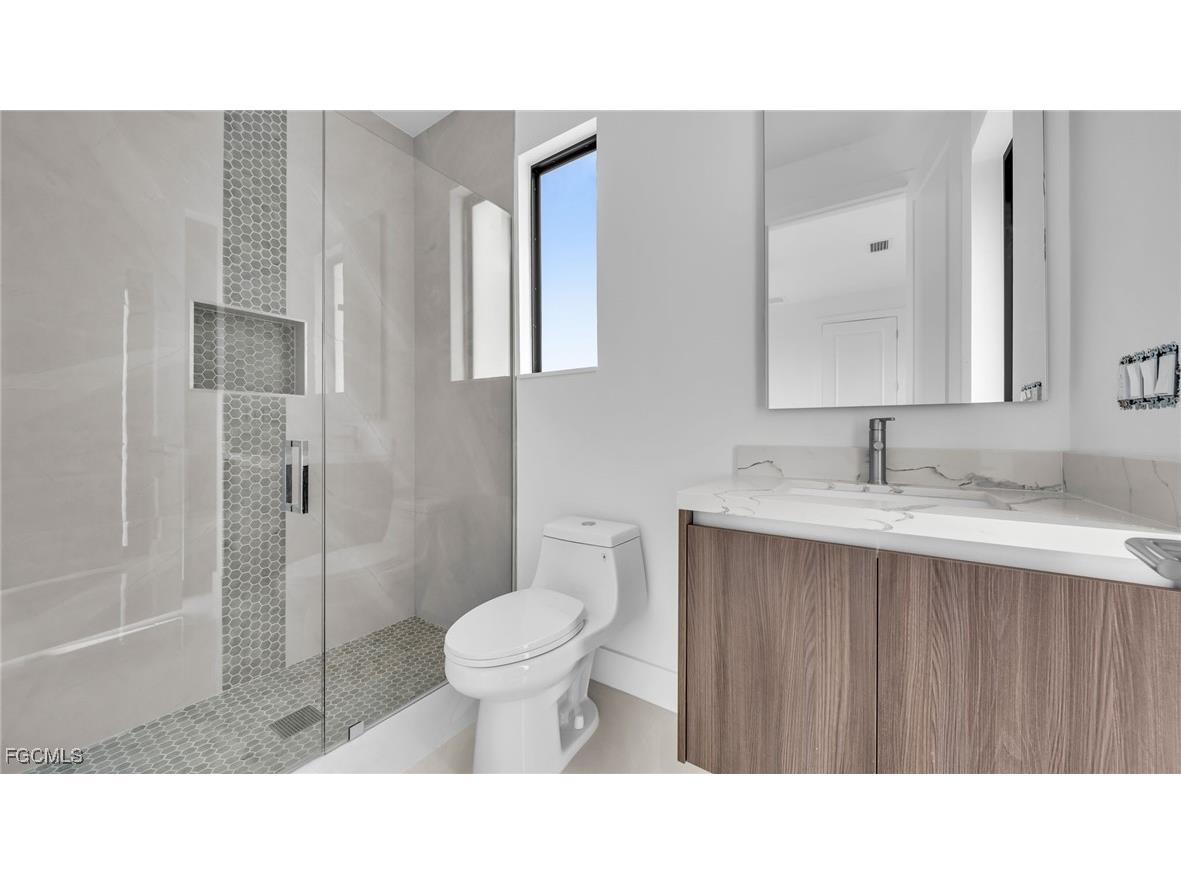 1717 NW 2nd Street Cape Coral FL 33993 2025000121 image26