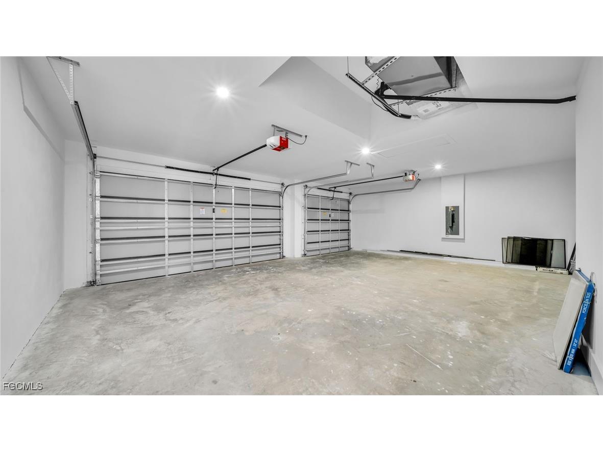 1717 NW 2nd Street Cape Coral FL 33993 2025000121 image35