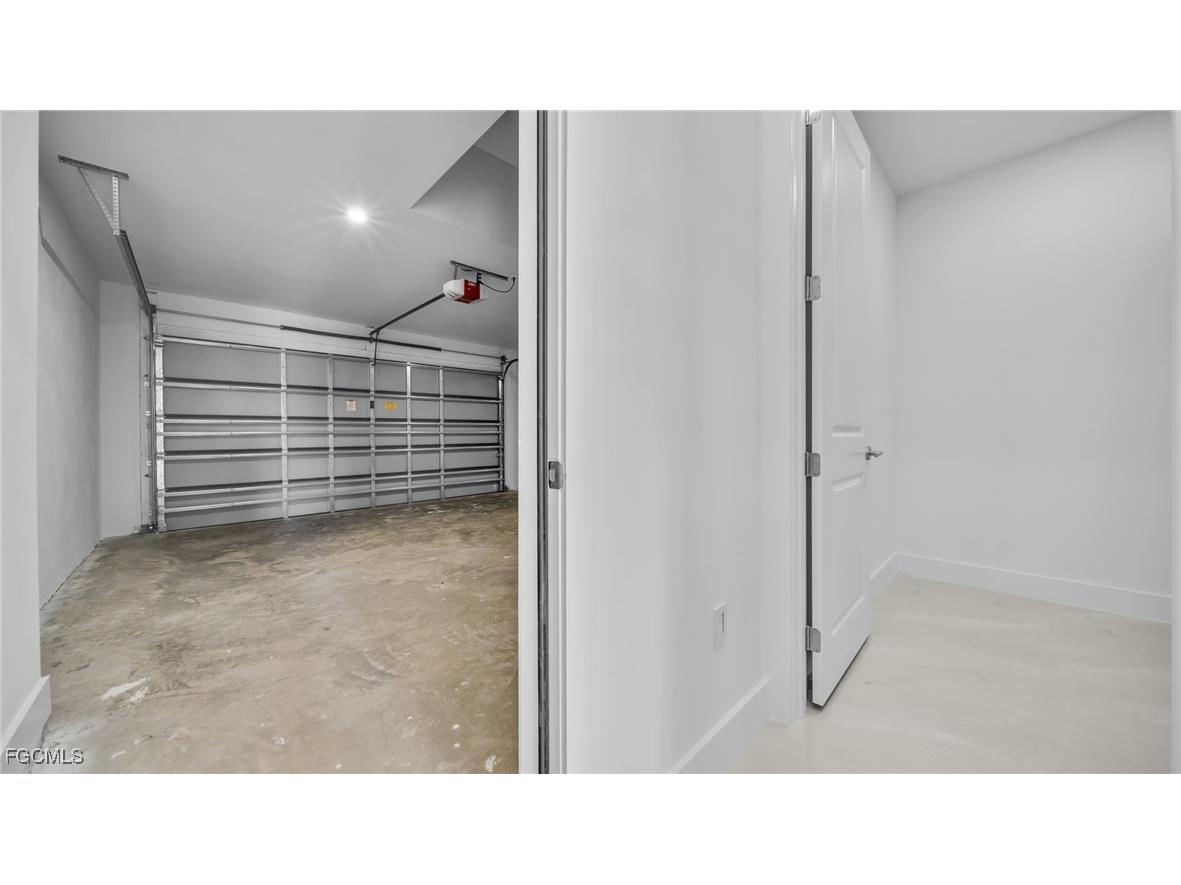 1717 NW 2nd Street Cape Coral FL 33993 2025000121 image36