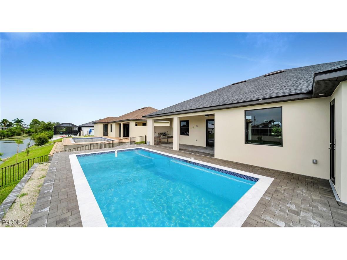 1717 NW 2nd Street Cape Coral FL 33993 2025000121 image39