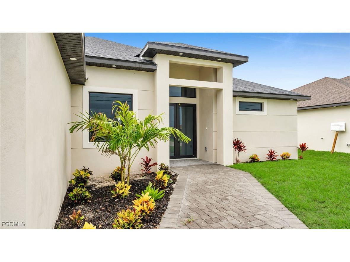 1717 NW 2nd Street Cape Coral FL 33993 2025000121 image4