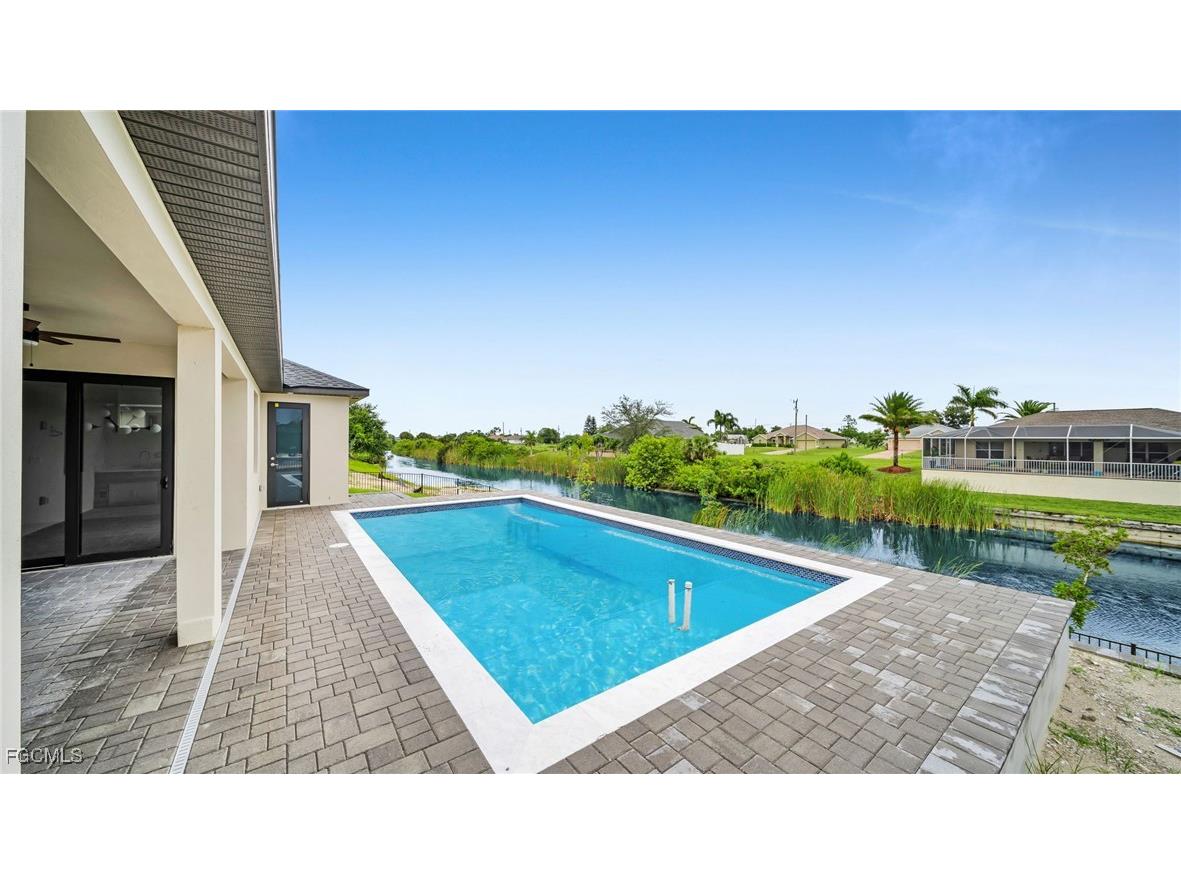 1717 NW 2nd Street Cape Coral FL 33993 2025000121 image40