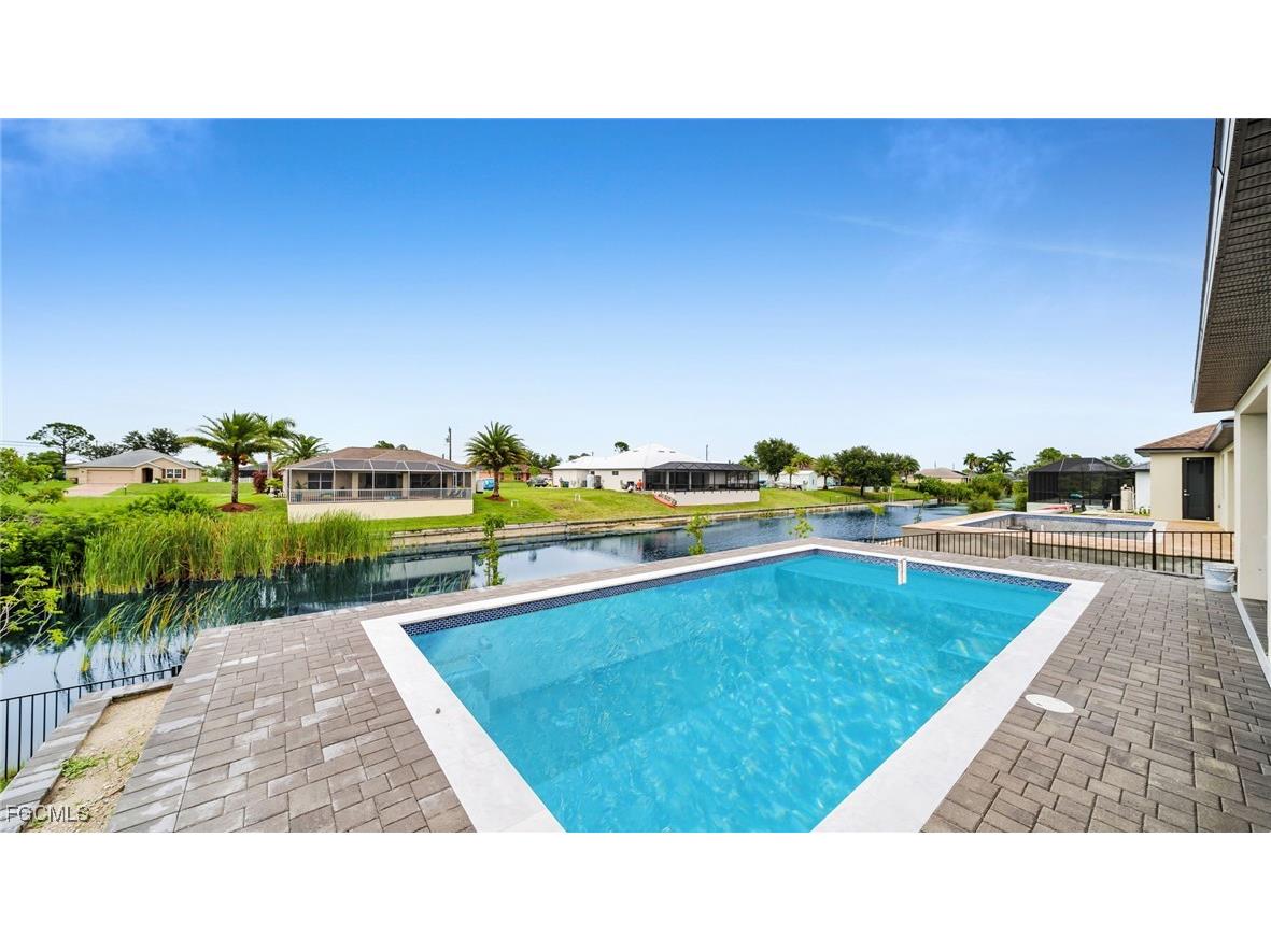1717 NW 2nd Street Cape Coral FL 33993 2025000121 image41