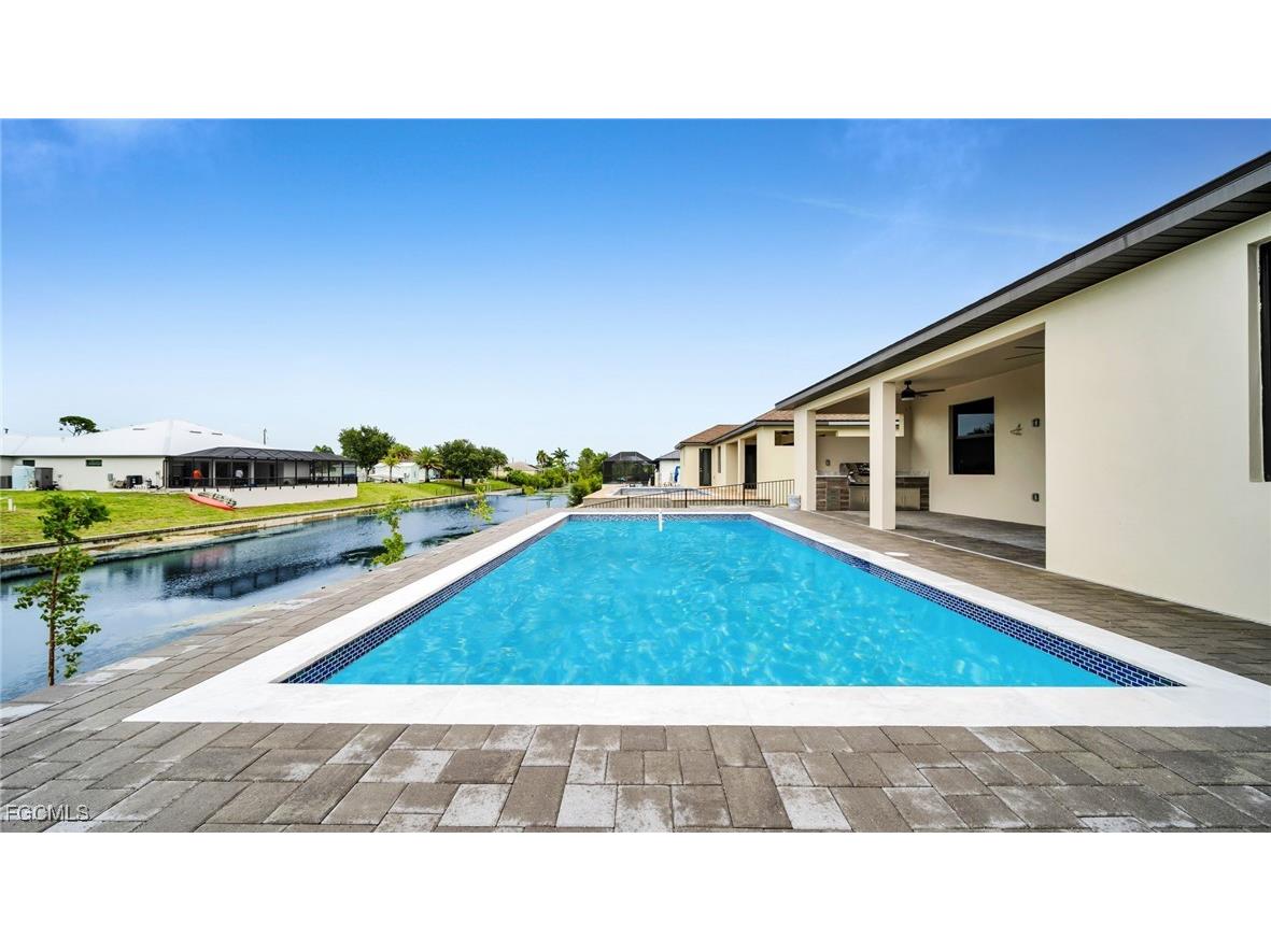 1717 NW 2nd Street Cape Coral FL 33993 2025000121 image42