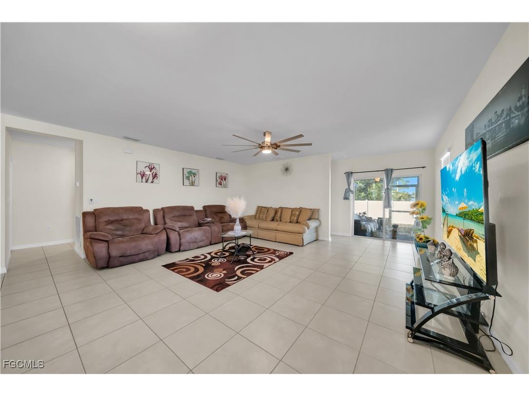 1717 NW 9th Terrace Cape Coral FL 33993 2025017317 image16