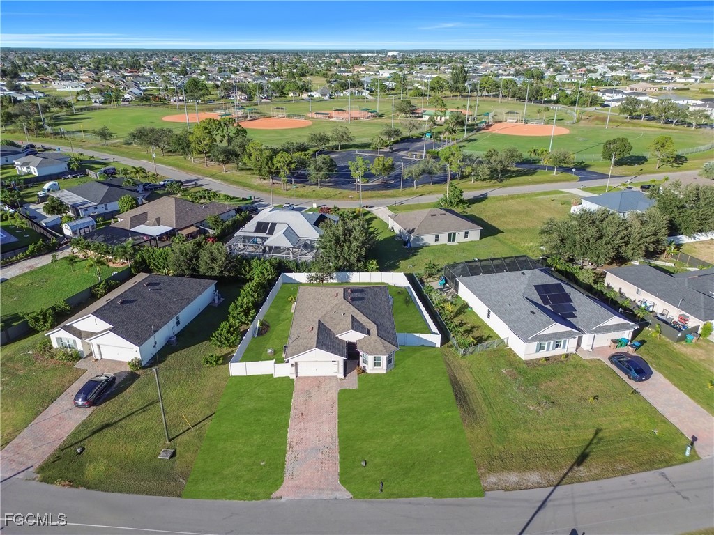 1717 NW 9th Terrace Cape Coral FL 33993 2025017317 image3