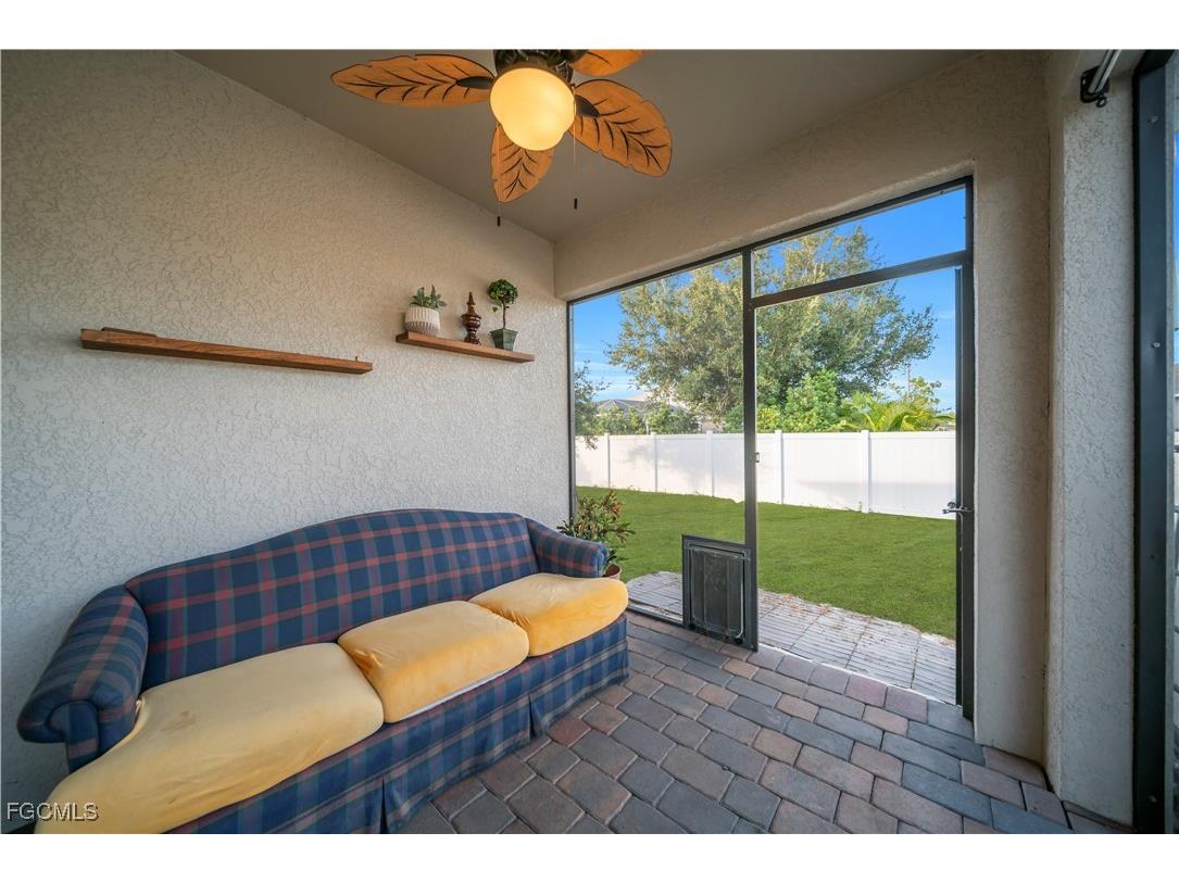 1717 NW 9th Terrace Cape Coral FL 33993 2025017317 image37