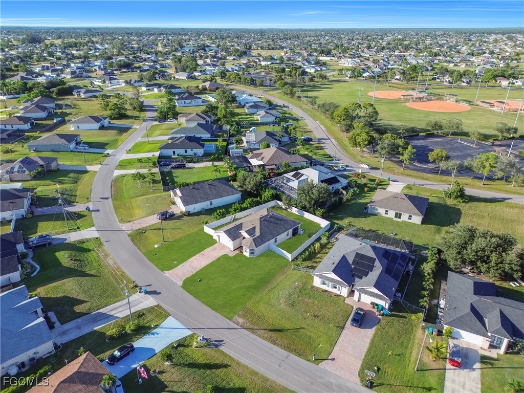 1717 NW 9th Terrace Cape Coral FL 33993 2025017317 image39