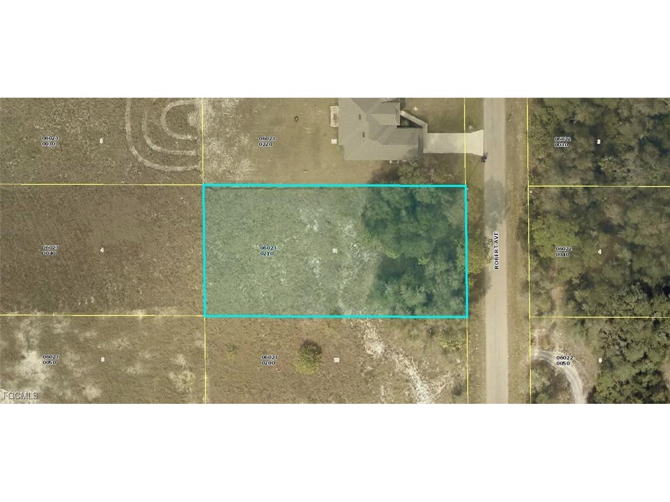 1717 Robert Avenue Lehigh Acres FL 33972 2025021972 image1