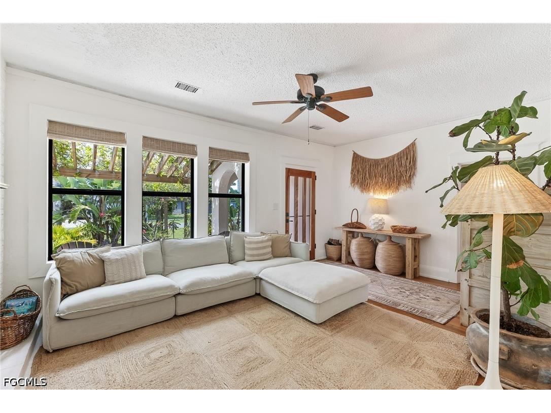 1717 Sunset Place Fort Myers FL 33901 2026025103 image4