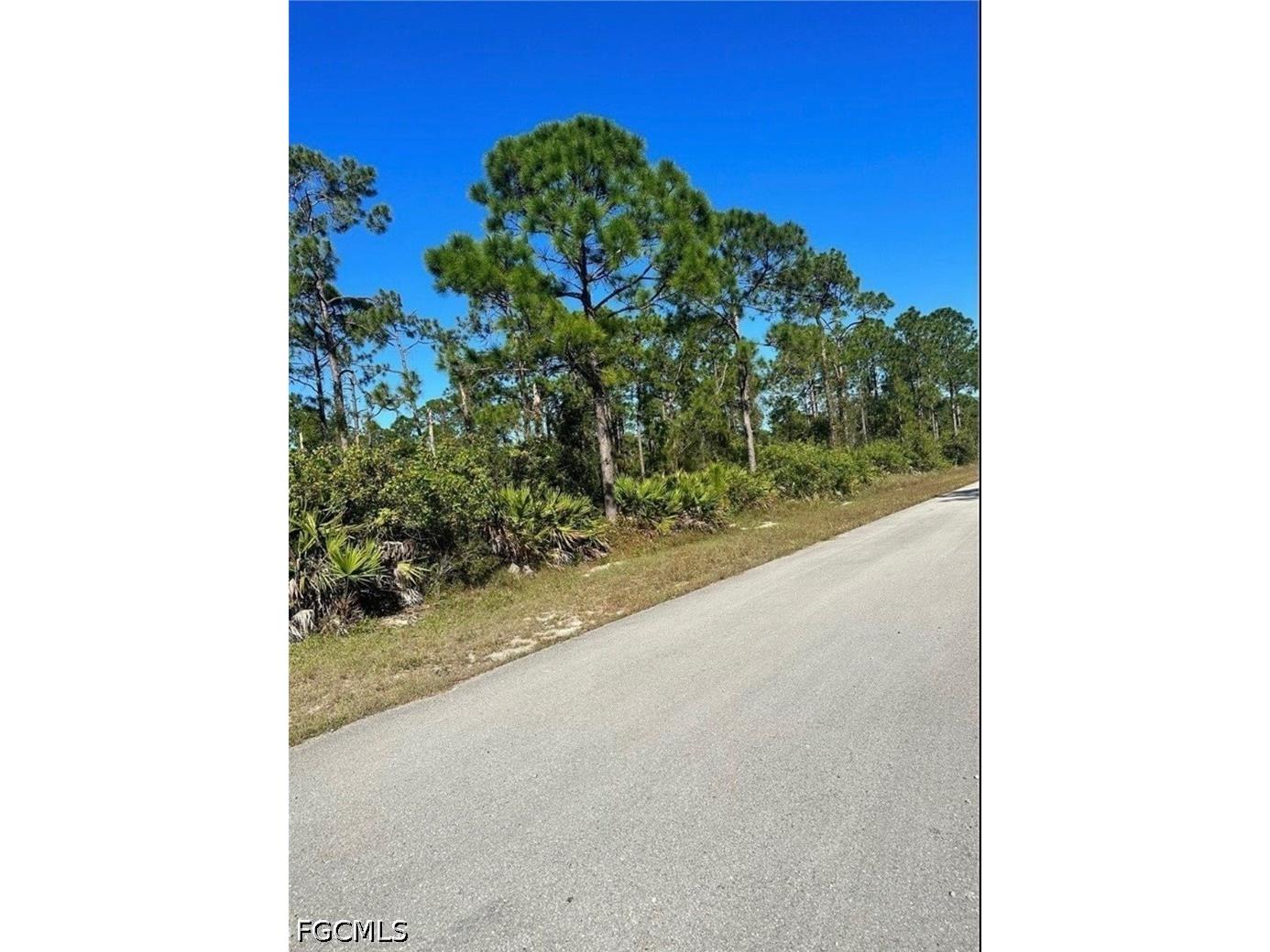 1718 Lake Avenue Lehigh Acres FL 33972 2026017522 image4
