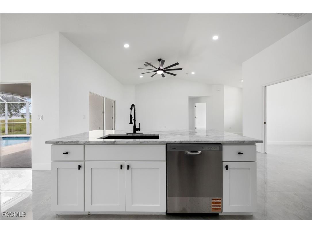 1718 NE 40th Lane Cape Coral FL 33909 2025009128 image13