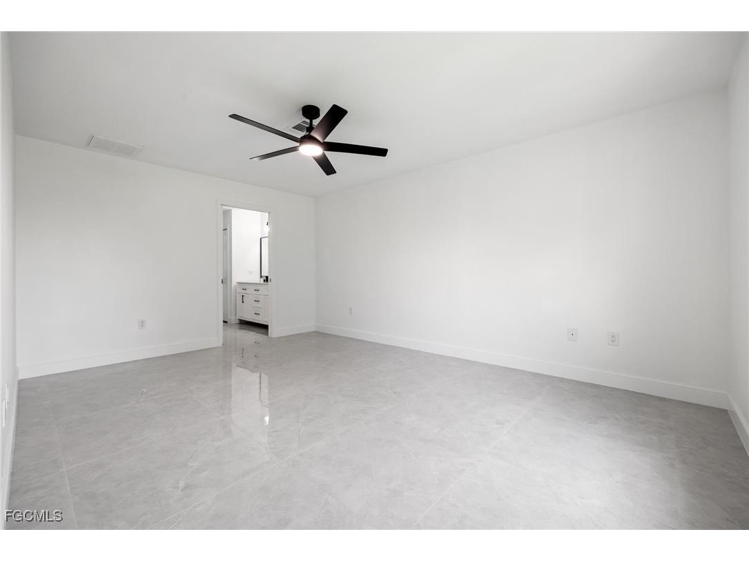 1718 NE 40th Lane Cape Coral FL 33909 2025009128 image20