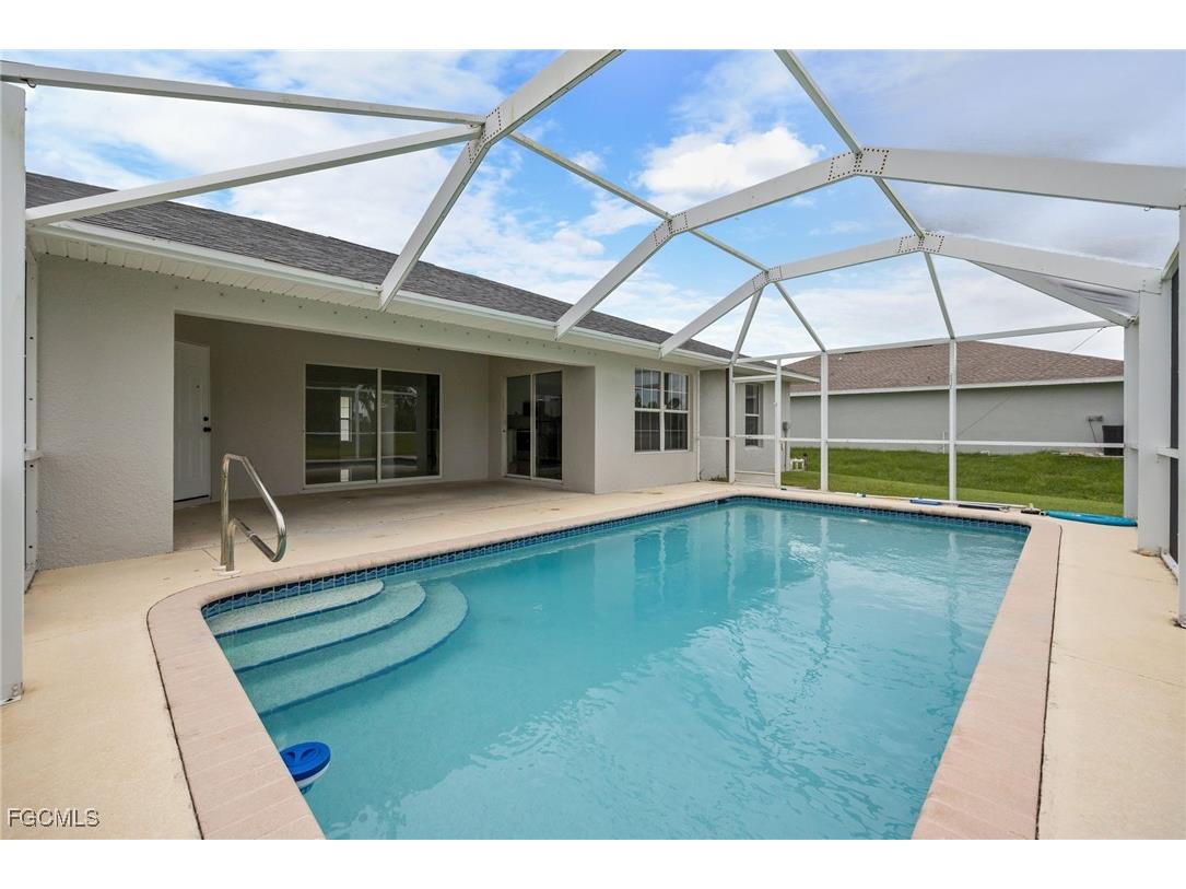 1718 NE 40th Lane Cape Coral FL 33909 2025009128 image31