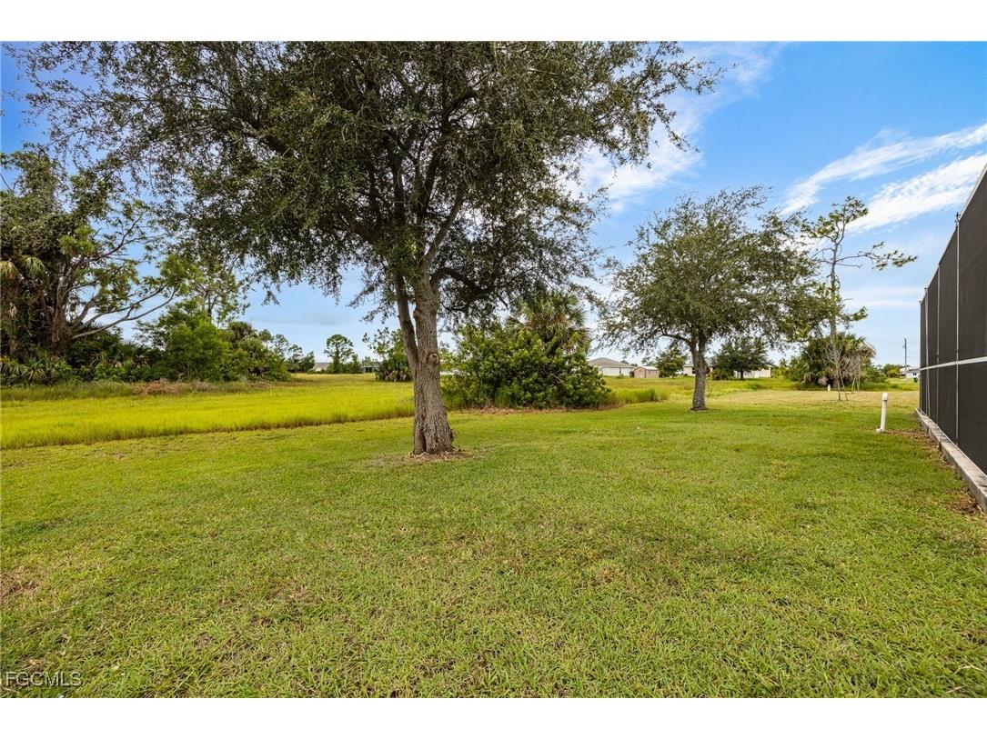 1718 NE 40th Lane Cape Coral FL 33909 2025009128 image32