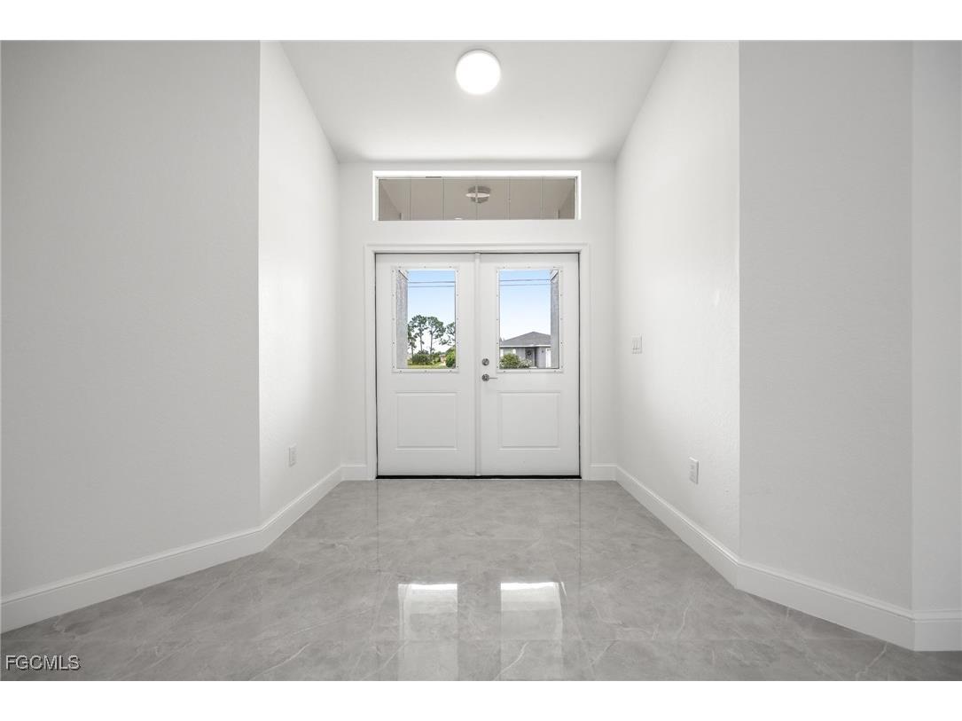 1718 NE 40th Lane Cape Coral FL 33909 2025009128 image4