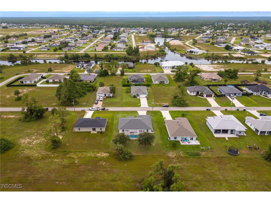 1718 NE 40th Lane Cape Coral FL 33909 2025009128 image45