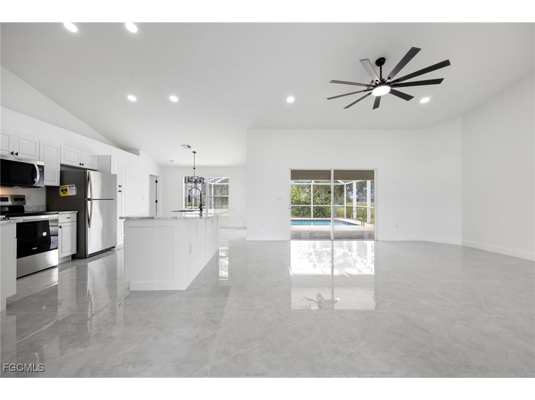 1718 NE 40th Lane Cape Coral FL 33909 2025009128 image5