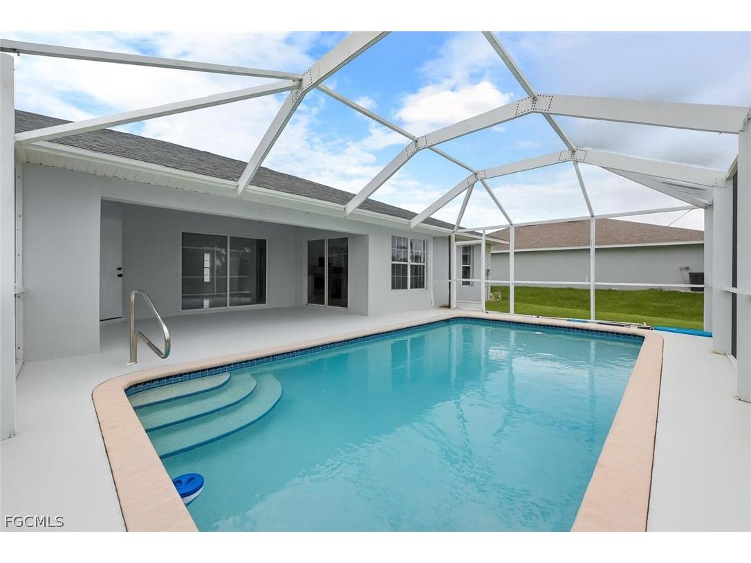 1718 NE 40th Lane Cape Coral FL 33909 2026013120 image1