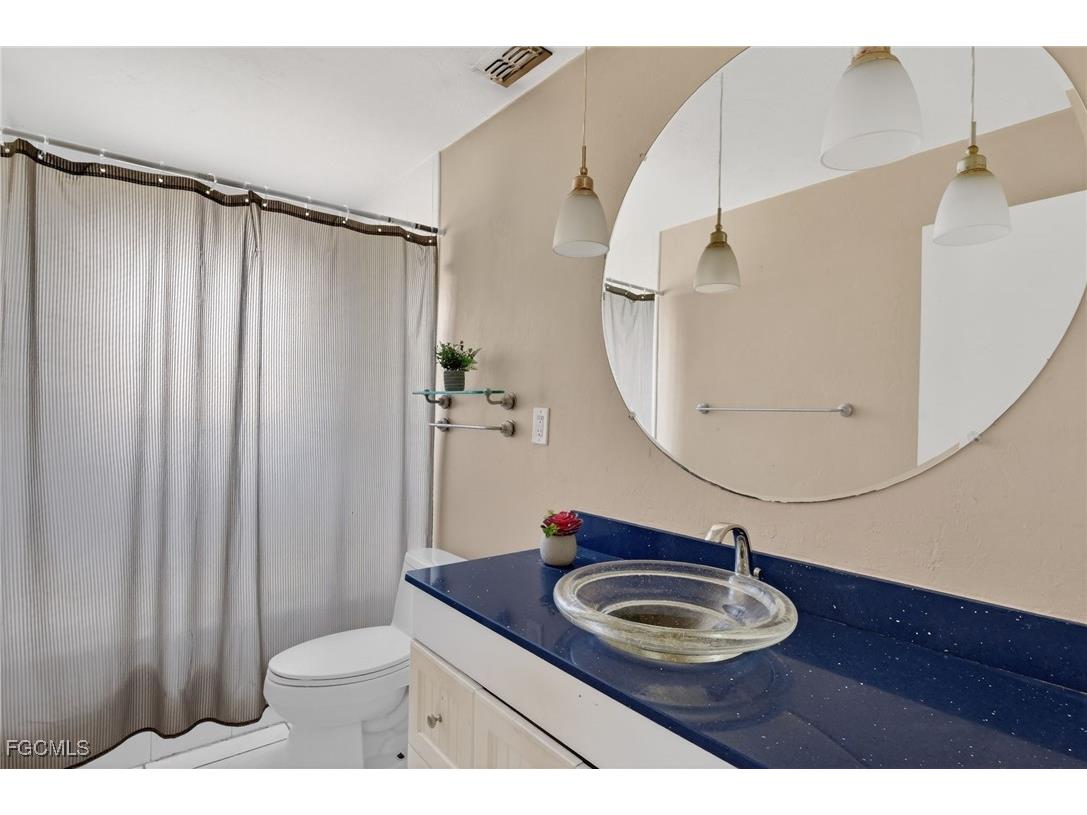 1718 SE 29th Lane Cape Coral FL 33904 2025025507 image21