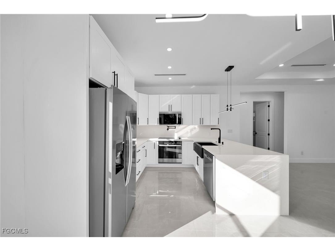 1719 Clayton Avenue Lehigh Acres FL 33972 2025019361 image5