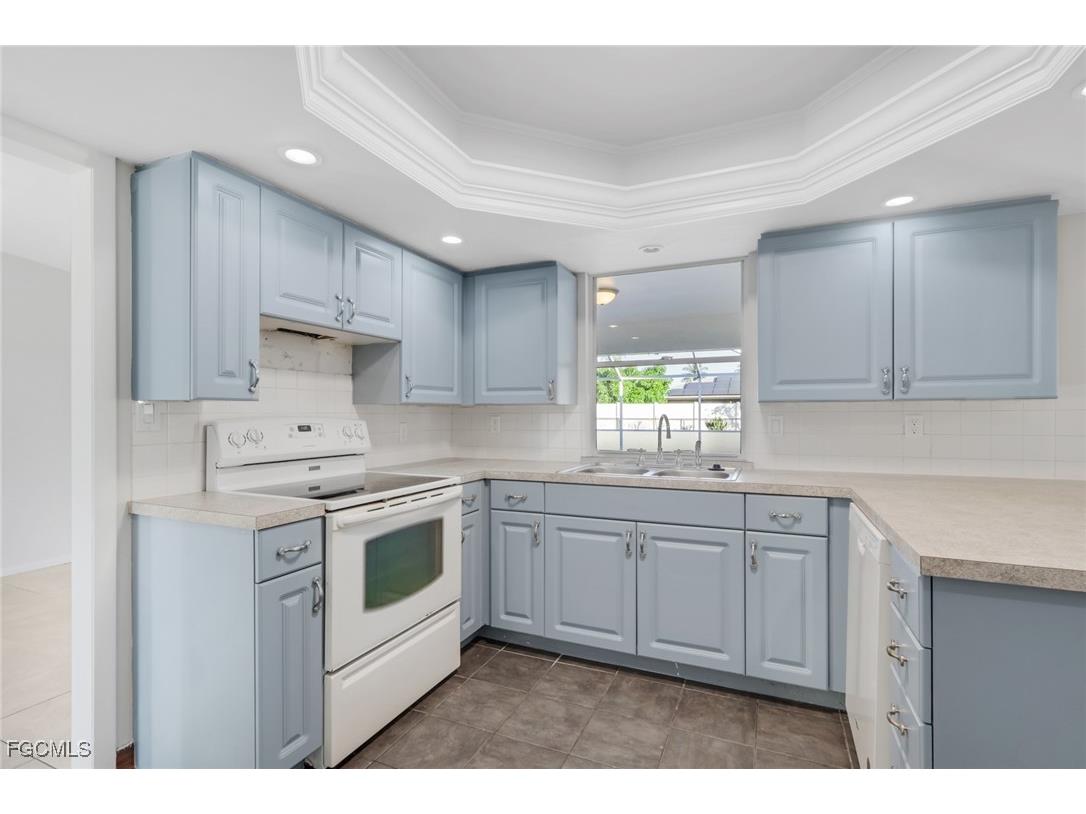 1719 SE 8th Street Cape Coral FL 33990 2025025373 image7