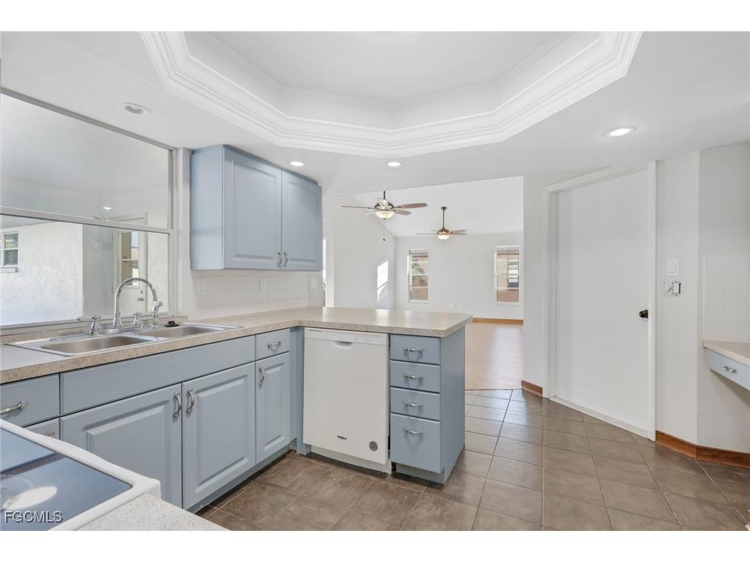 1719 SE 8th Street Cape Coral FL 33990 2025025373 image8