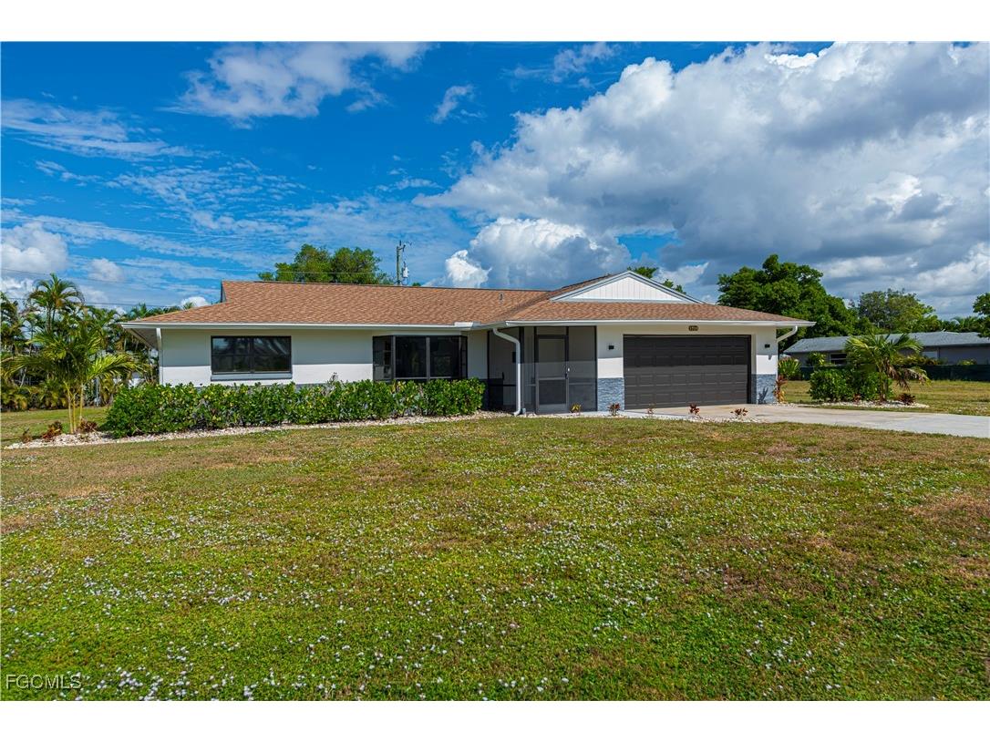 1719 Sandy Circle Cape Coral FL 33904 2025009603 image2