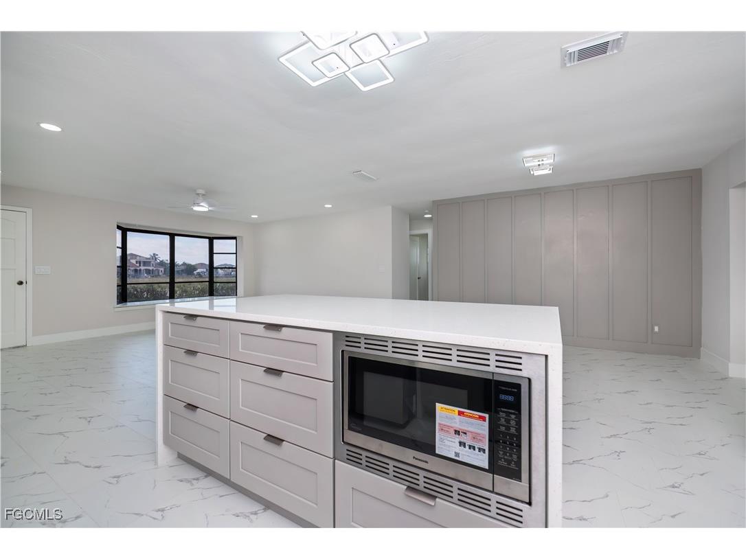 1719 Sandy Circle Cape Coral FL 33904 2025009603 image20